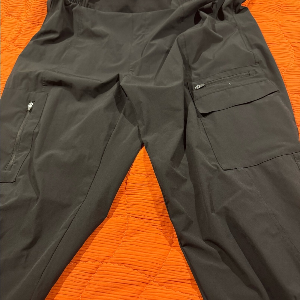 Avia Men's Black Cargo Pants